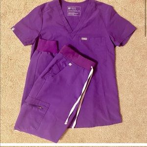 Digital Purple FIGS set Xs top S Zamora joggers